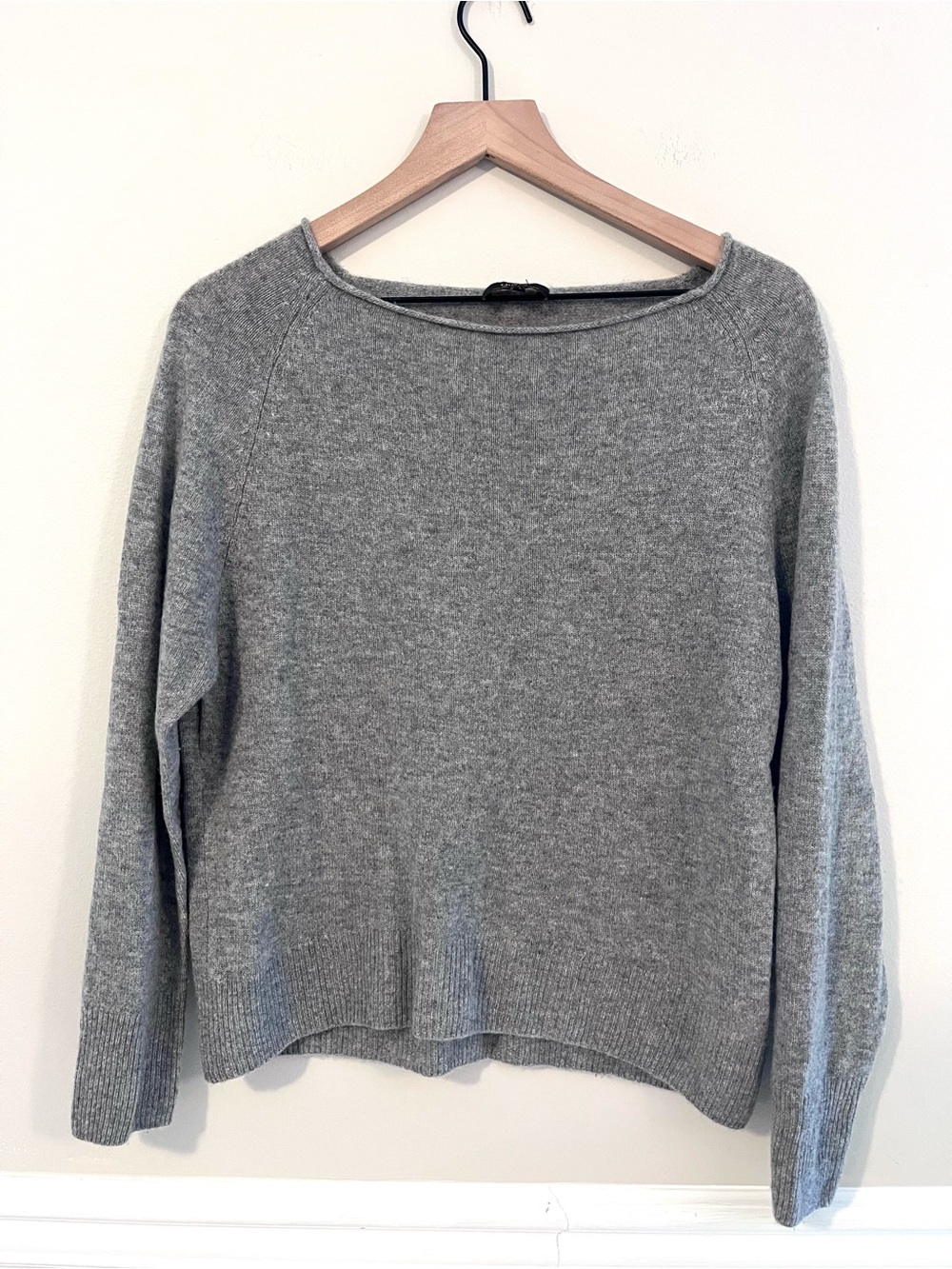 Quince Women’s 100% Mongolian Cashmere Sweater Size XS Heather Grey Scoopneck